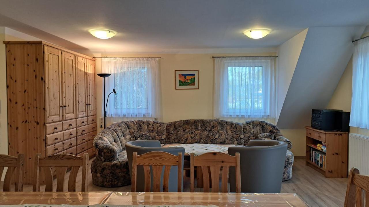 Apartamento Ferienobjekt Beim Steinmetzen Radebeul Exterior foto